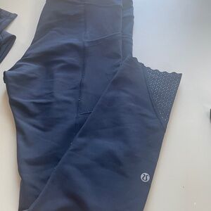 Lululemon Tight Stuff Reflective Leggings Scalloped Edges - size 6 Gently Used